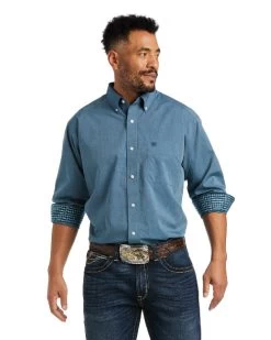 Ariat Wrinkle Free Pinpoint Oxford Shirt -Equestrian Clothing WF solid pinpoint oxford drm teal front 10038015 ariat men 78458.1636757132