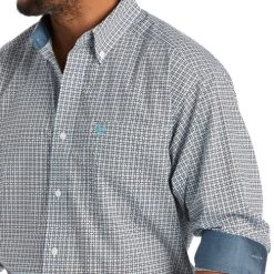 Ariat Wrinkle Free Victor Classic Fit Shirt