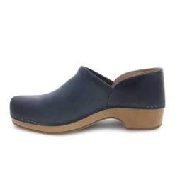 Dansko Brenna Clog -Equestrian Clothing brenna clog navy side2 9431 751600 dansko 02446.1640727462