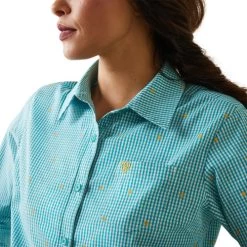 Ariat Kirby Stretch Shirt 33 Ariat Kirby Stretch Shirt -Equestrian Clothing kirby boots print ls savannah detail 10043476 ariat 06759.1676488646