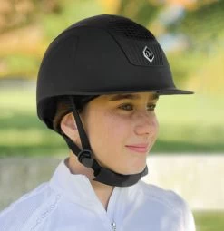 Ovation M Class MIPS Helmet Junior -Equestrian Clothing ovation m class mips helmet black lifestyle 472000 ers 01696.1668558431