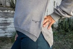 Kimes Ranch Portales Thermal Crew -Equestrian Clothing portales thermal crew slate detail PORTALES kimes 33354.1640029934