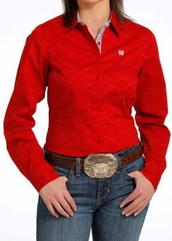 Cinch Performance Shirt No Pockets -Equestrian Clothing subtle print ls red front MSW9165035 cinch 84687.1689018467
